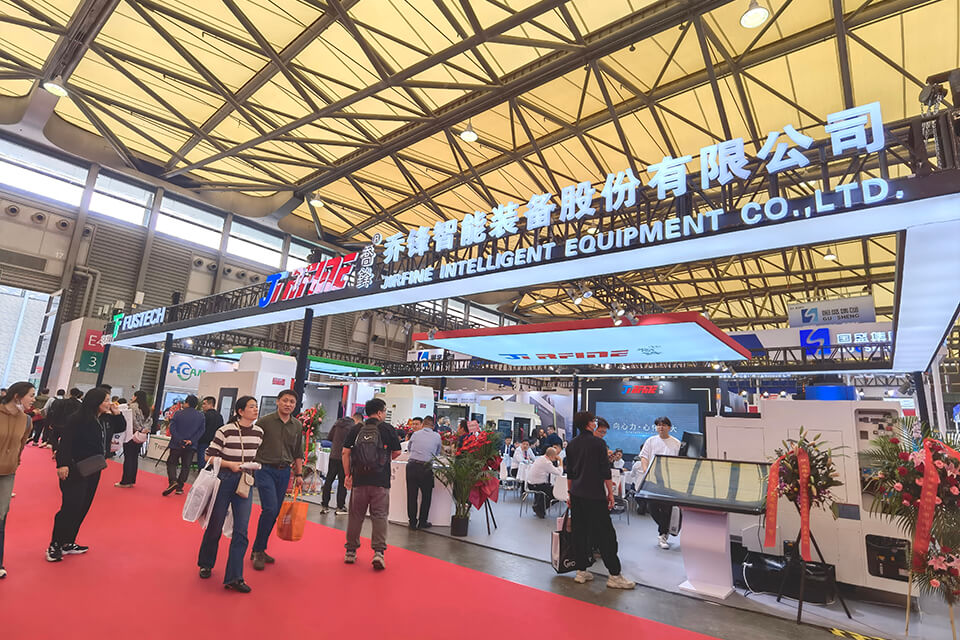 喬鋒智能驚艷CCMT2024上海展會:引領新質(zhì)生產(chǎn)力 喬鋒智能驚艷CCMT2024上海展會:引領新質(zhì)生產(chǎn)力